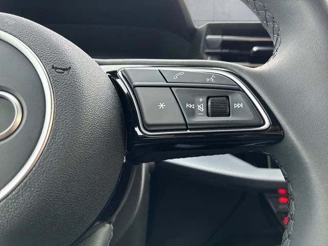 Audi A3 30 TFSI Sedan