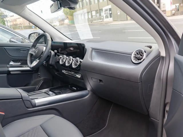 Mercedes-Benz GLA 200 Progressive