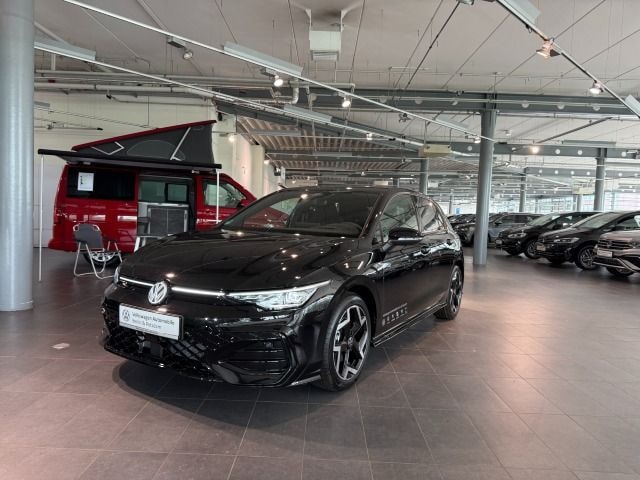 Volkswagen Golf 1.5 eTSI DSG Golf VIII R-Line