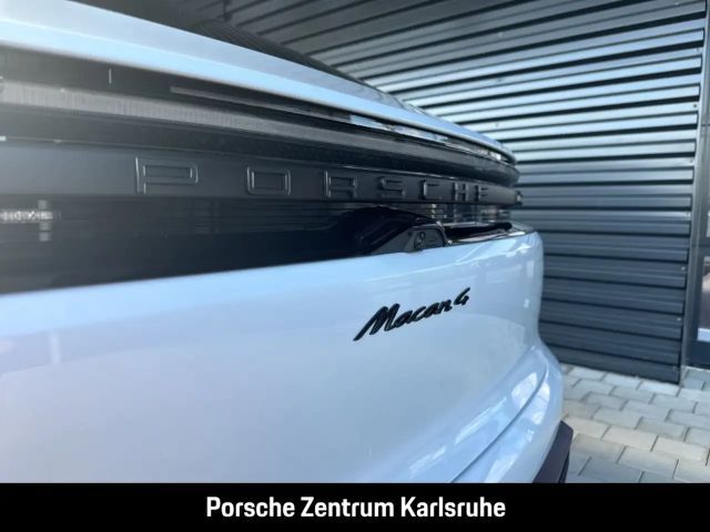 Porsche Macan 4