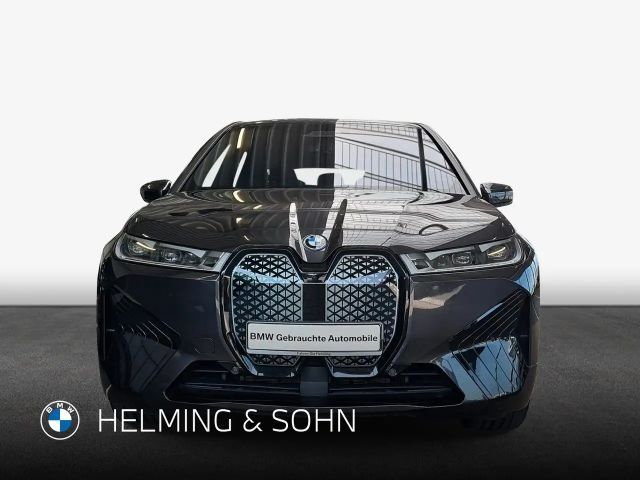 BMW iX xDrive40