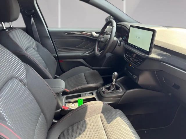 Ford Focus EcoBoost ST Line