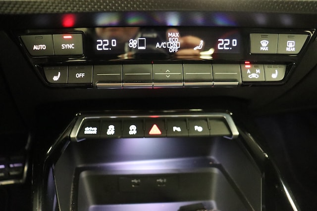 Audi RS3 Quattro S-Tronic Sedan