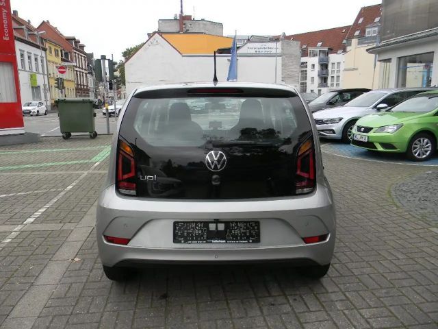 Volkswagen up! Move Move up!