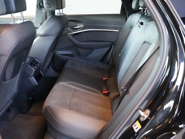 Audi e-tron 50 Business