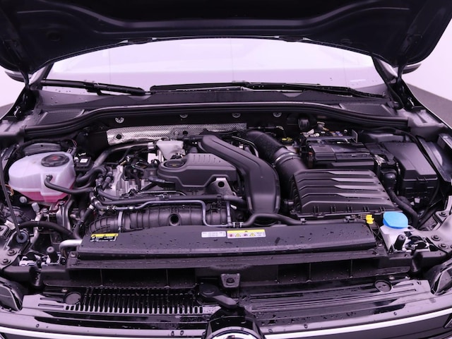 Volkswagen Golf 1.5 eTSI DSG Golf VIII Life