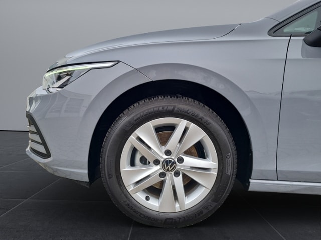 Volkswagen Golf 1.0 TSI