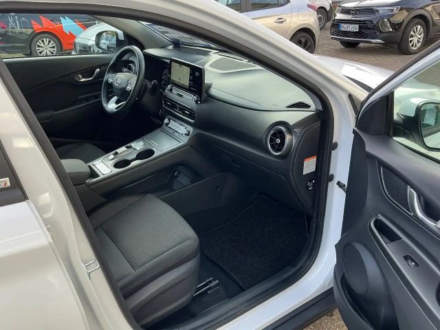 Hyundai Kona 64 kWh Electric