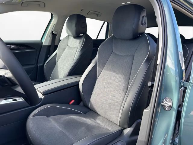 Volkswagen Passat Business IQ.Drive