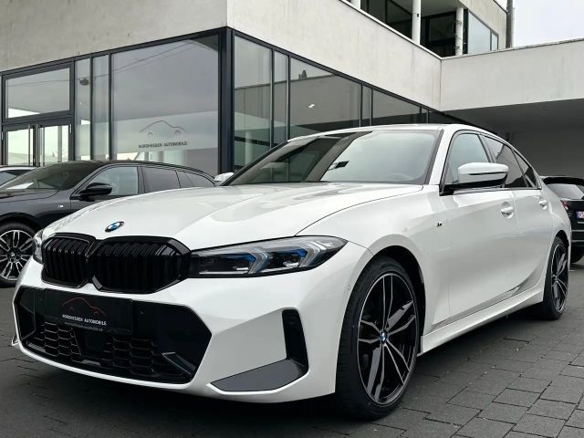 BMW 320 320i M-Sport Sedan xDrive