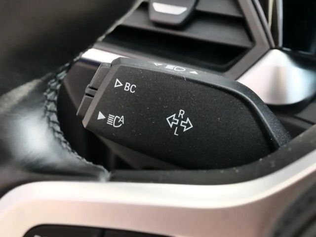 BMW 330 330e Touring