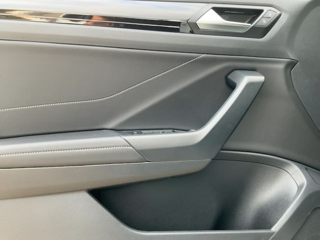 Volkswagen T-Roc 1.5 TSI DSG R-Line