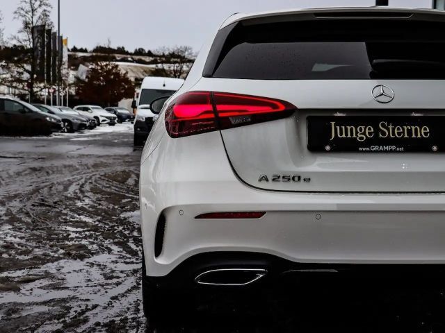 Mercedes-Benz A 250 A 250 e AMG Line