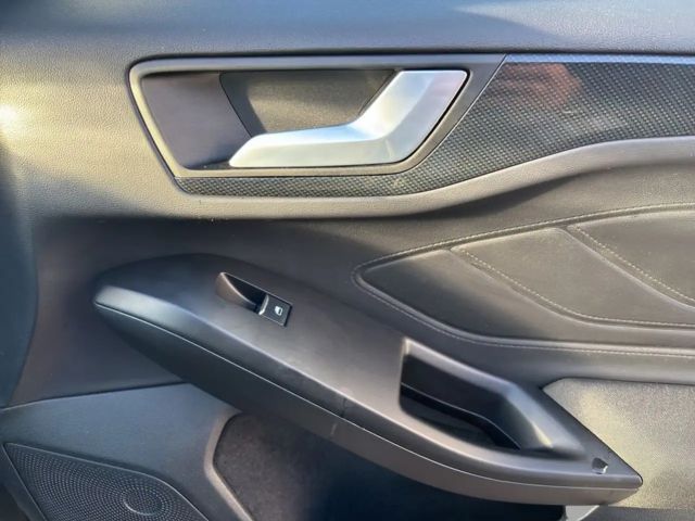 Ford Focus EcoBoost ST Line Wagon