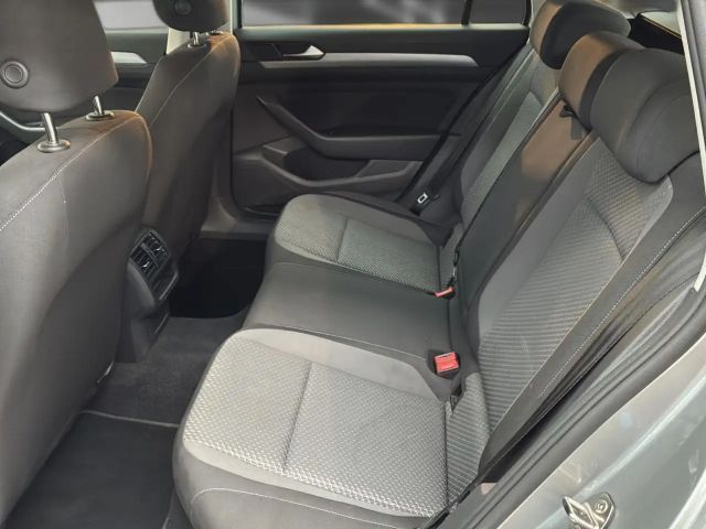 Volkswagen Passat 1.5 TSI DSG Variant