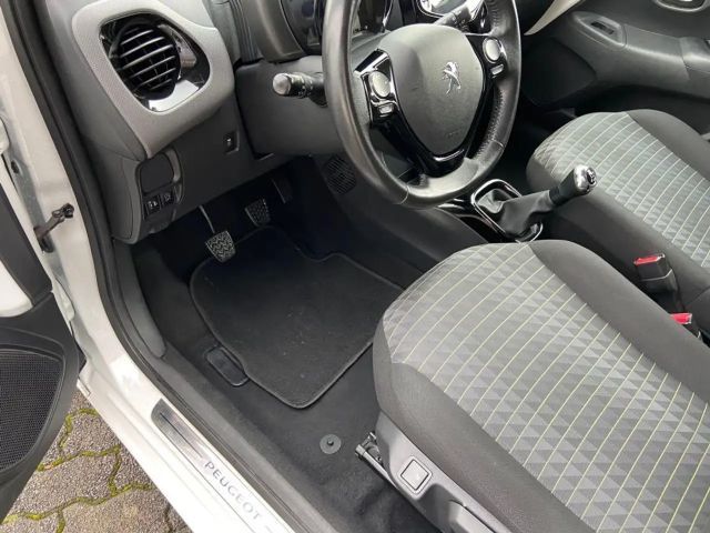 Peugeot 108 Style VTI 72 VTi