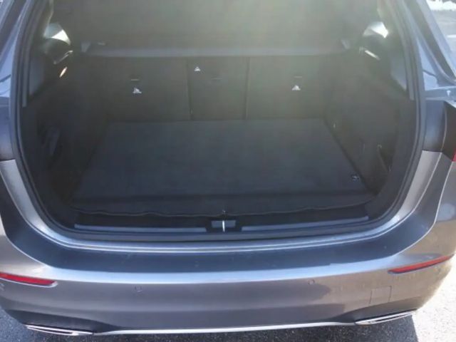 Mercedes-Benz B 220 4MATIC AMG Line