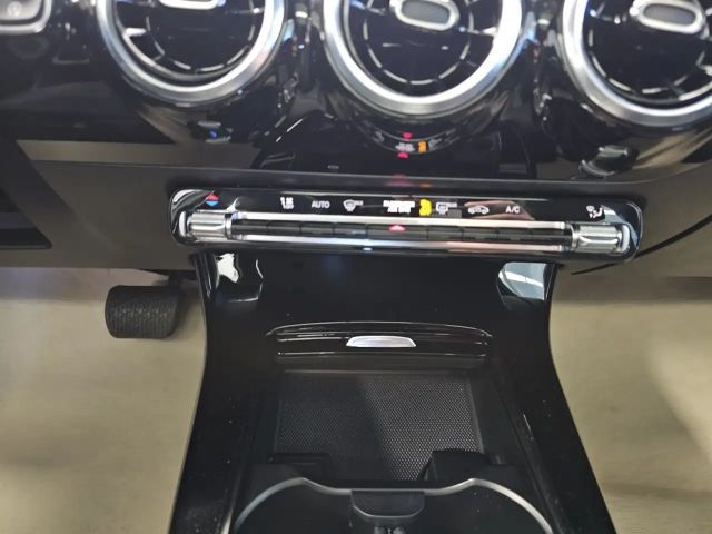 Mercedes-Benz A 200 Progressive