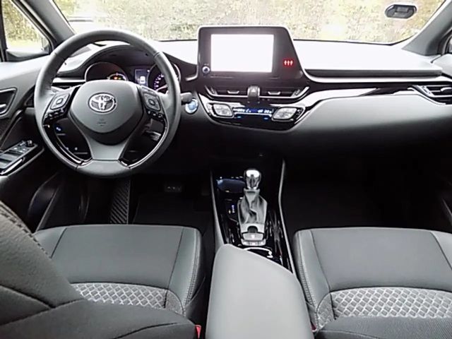 Toyota C-HR Hybride Team D