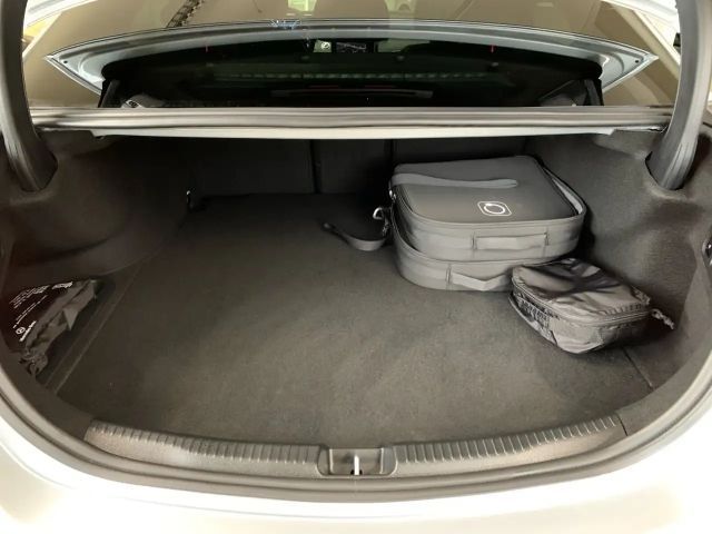 Mercedes-Benz C 300 AMG Line Sedan