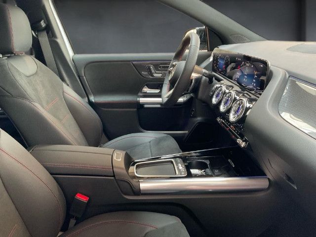 Mercedes-Benz GLA 220 4MATIC