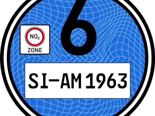 Renault 4 Comfort E-Tech Techno