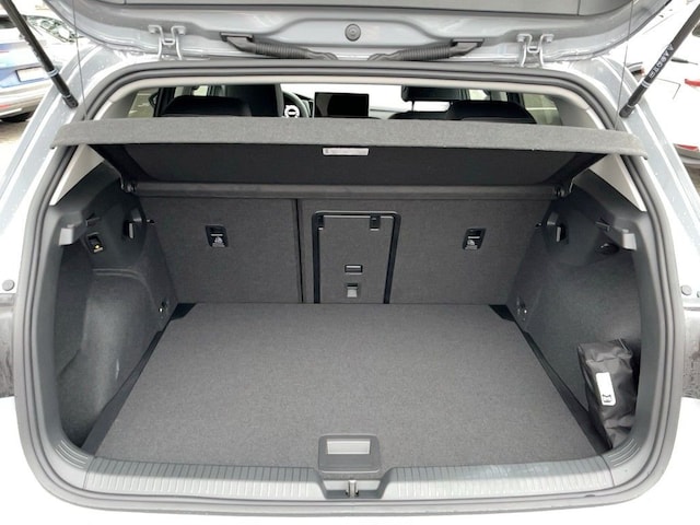 Volkswagen Golf 1.5 eTSI DSG