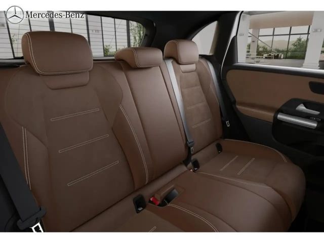 Mercedes-Benz B 200 AMG Line