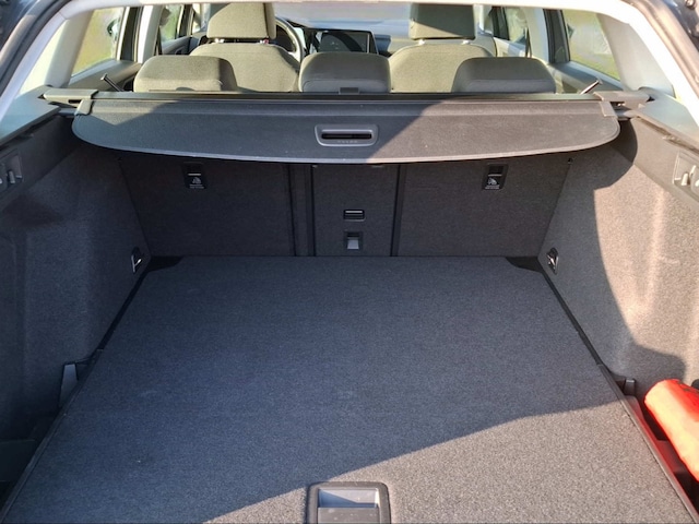 Volkswagen Golf 2.0 TDI DSG Life Variant