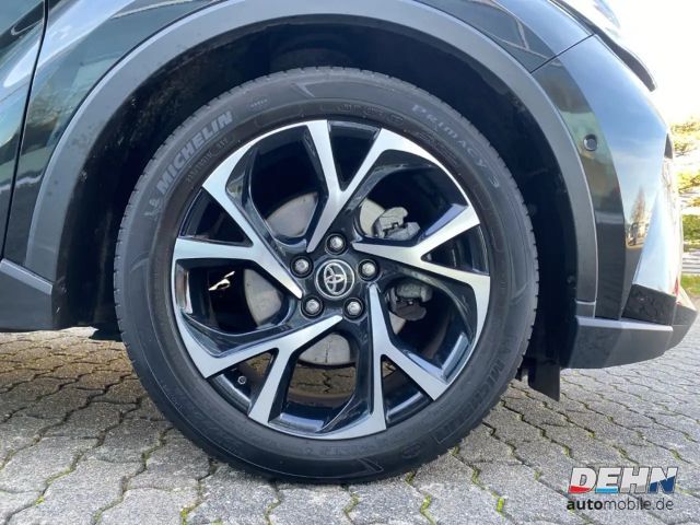 Toyota C-HR Hybride Team D