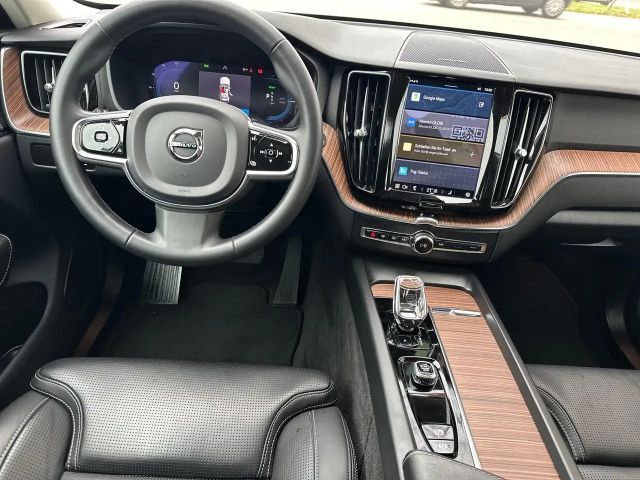 Volvo XC60 AWD R-Design