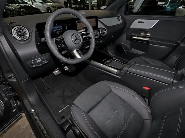 Mercedes-Benz GLA 200 AMG Line