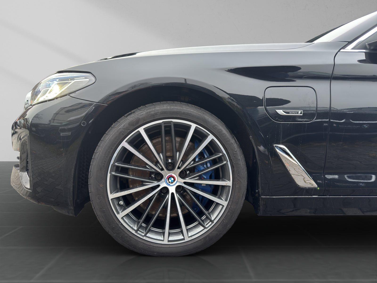 BMW 545 545e Sedan xDrive