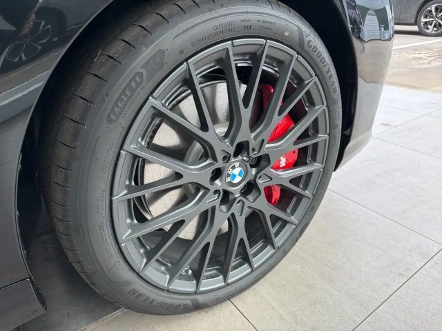 BMW M140i Sedan xDrive