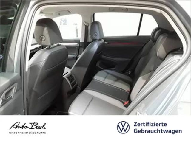 Volkswagen Golf 1.5 TSI Plus