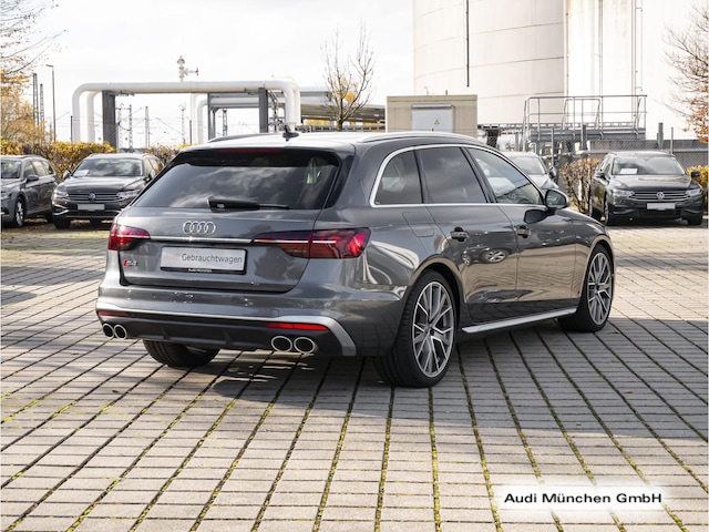 Audi S4 Avant Quattro