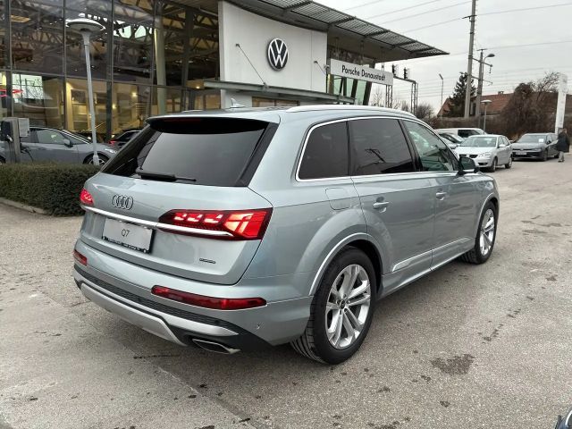 Audi Q7 55 TFSI Hybride Quattro