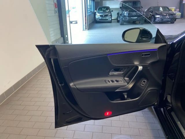 Mercedes-Benz CLA 180 CLA