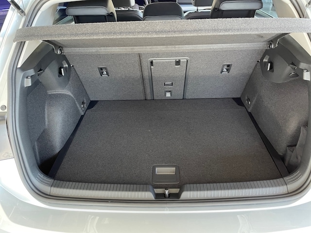 Volkswagen Golf 1.5 eTSI Golf VIII