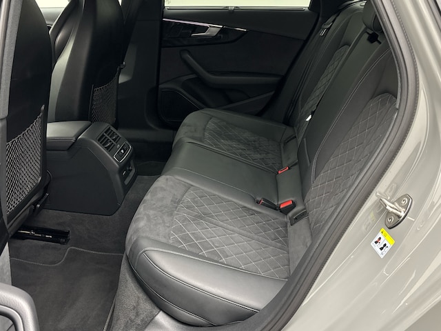 Audi S4 Avant Quattro