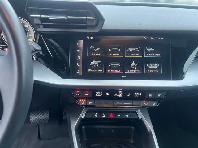 Audi A3 1.5 TFSI S-Line S-Tronic Sedan