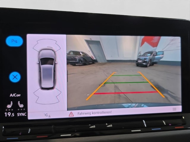 Volkswagen Golf DSG Style Variant