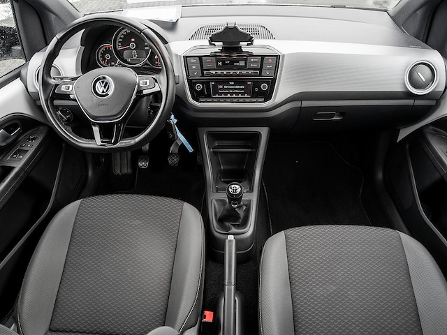 Volkswagen up! Active