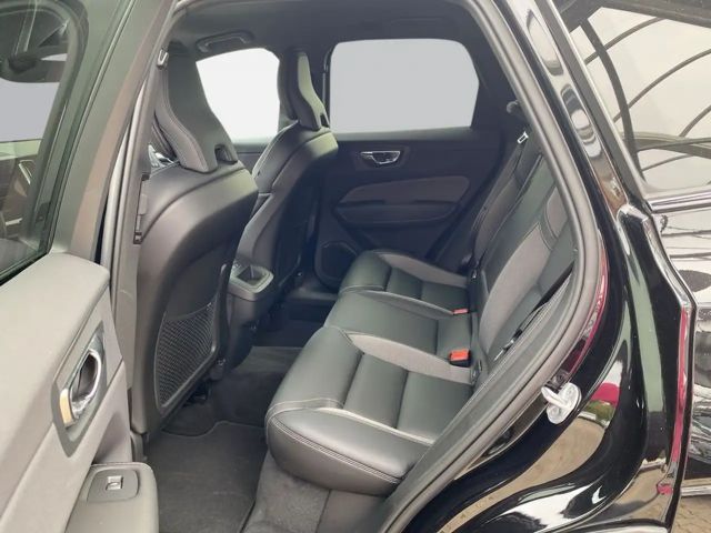 Volvo XC60 Dark Plus