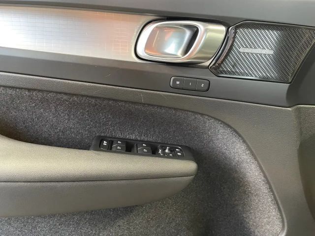 Volvo XC40 Bright Plus T4