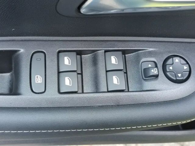 Peugeot 208 Allure Pack PureTech