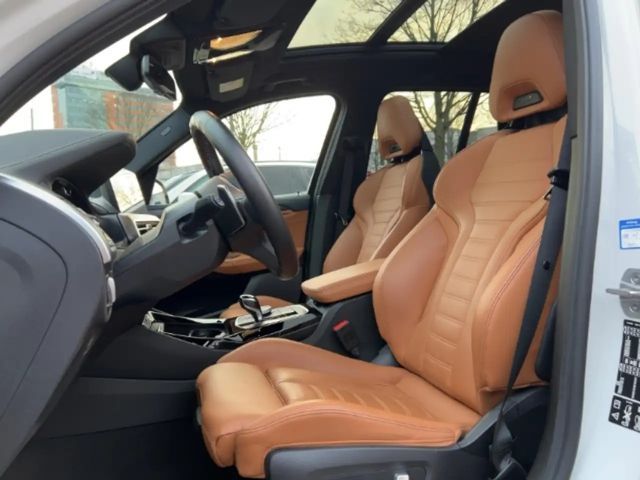 BMW X3 d Sportpaket HUD AD AHK-klappbar AHK El. Panodach