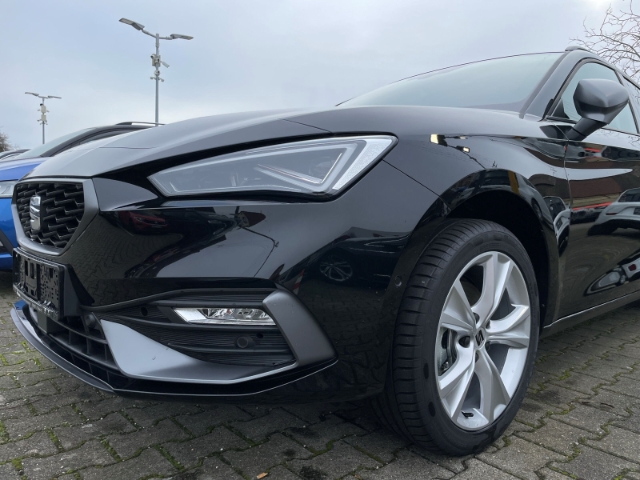 Seat Leon 1.5 eTSI FR-lijn Sportstourer
