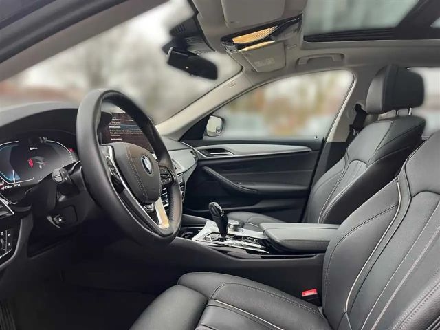BMW 530 530e Touring xDrive