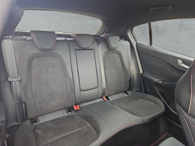 Ford Focus EcoBoost ST Line